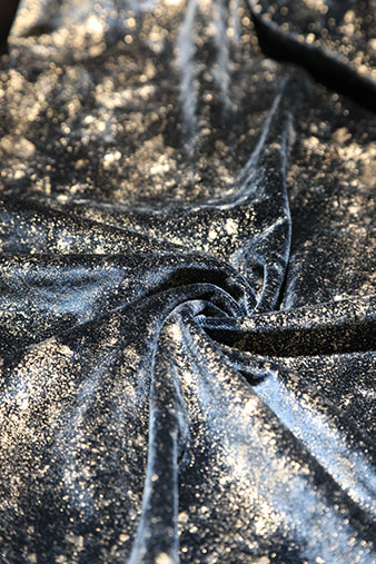 Luxury 100% Polyester Flannel Gilding Fabric with Plum Blossom Pattern Eco-Friendly for Home Textiles for Bedding Sofas Curtains